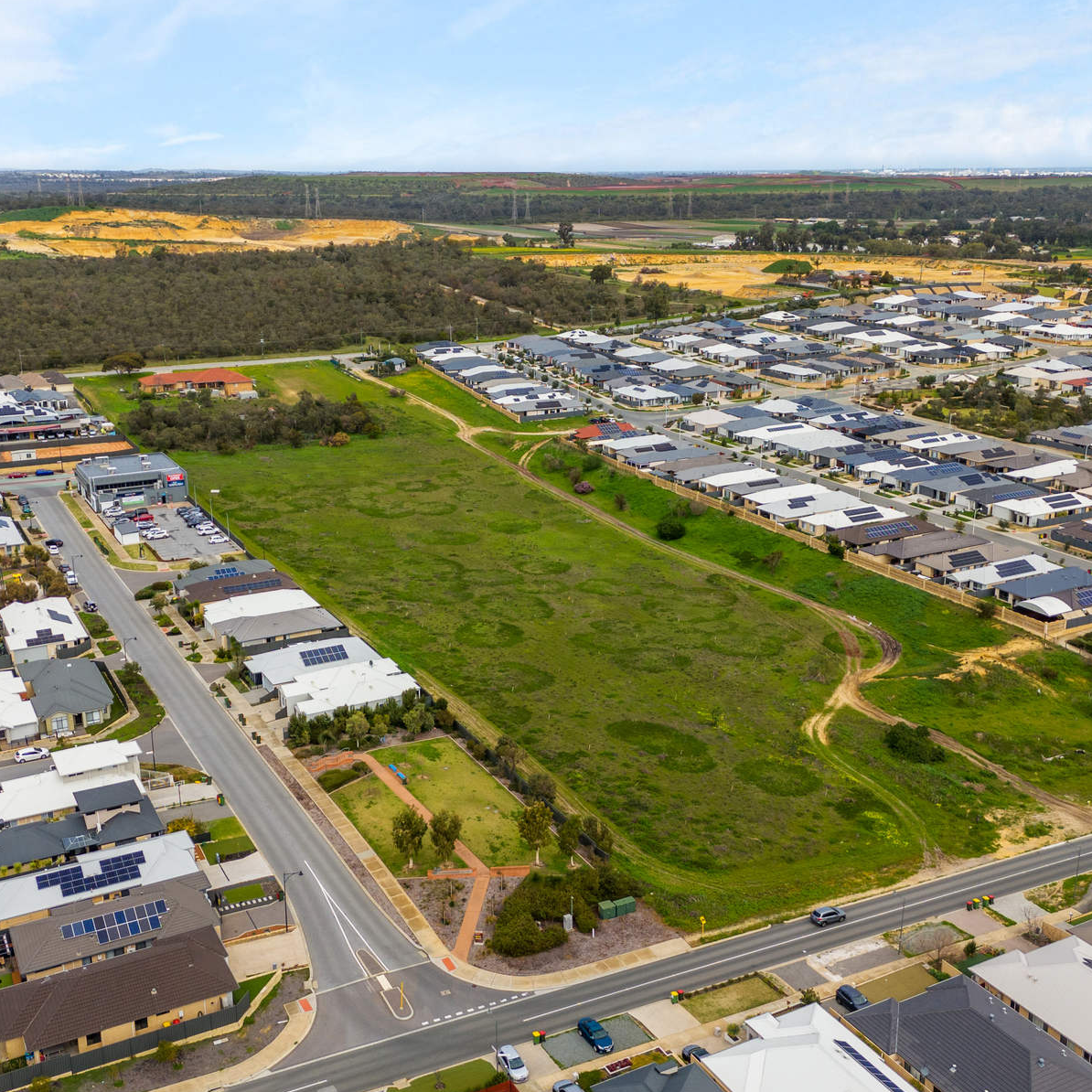Mixed Use Development land sale. 466 Wattleup Road, Hammond Park, WA