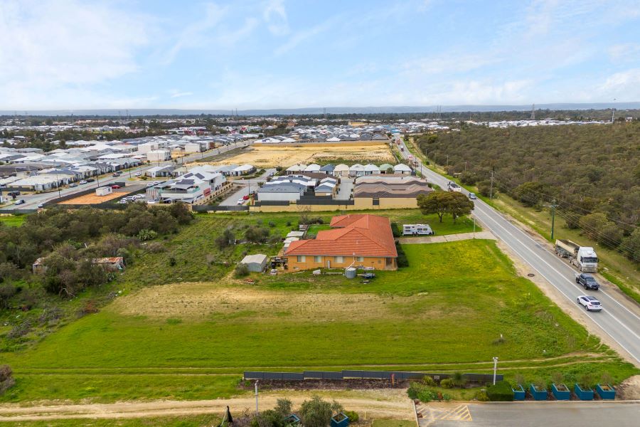 Mixed Use development opportunity 25kms south of Perth CBD in Hammond Park